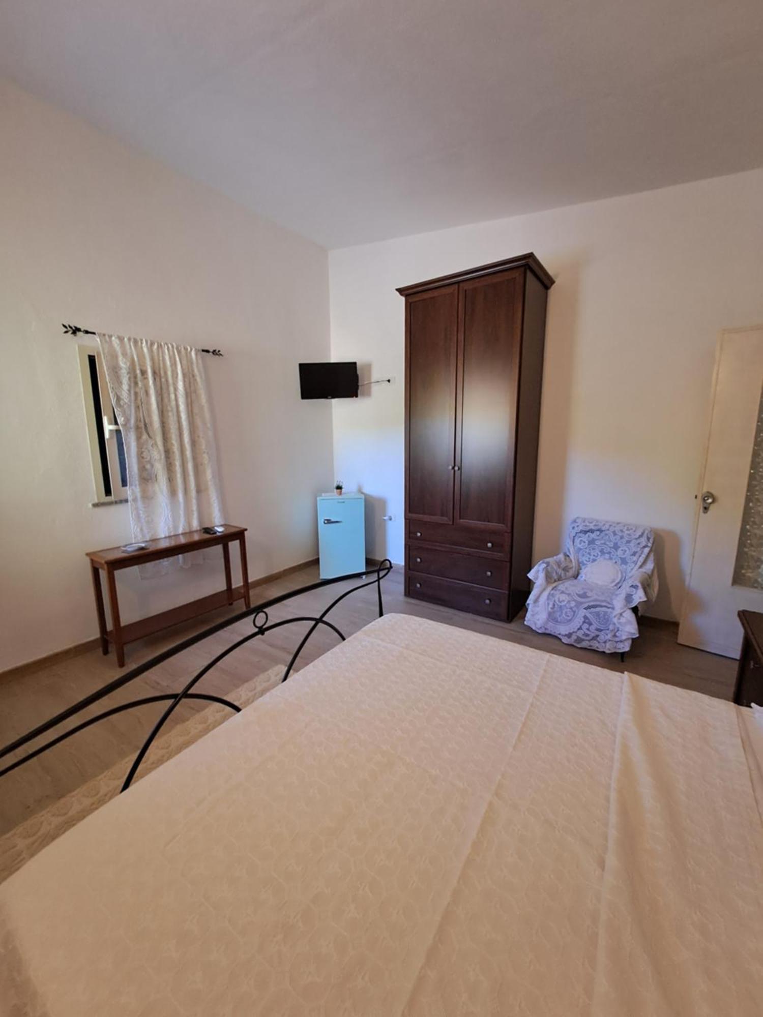 B&B Li Salcuneddi Aglientu Exterior photo